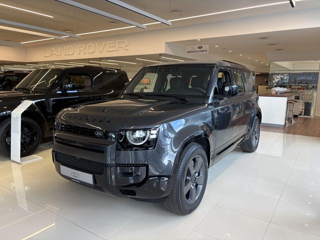 Land Rover Defender // 110 D350 HSE